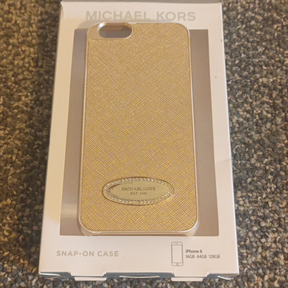 Michael Kors apple iPhone 6 case gold